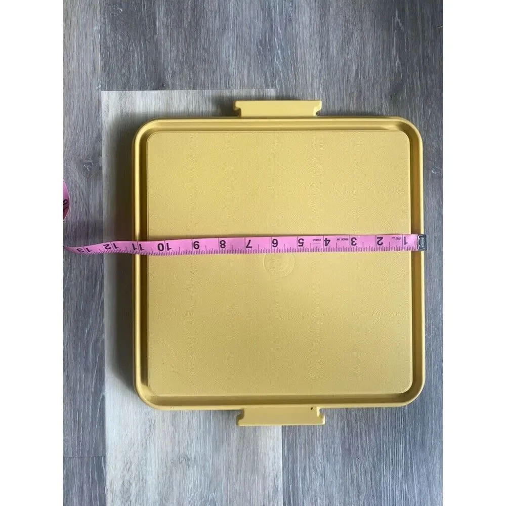 Tupperware vtg 1241